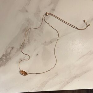 Elegant Gold Leaf Pendant Necklace